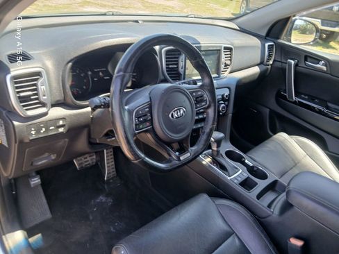 Used 2017 Kia Sportage SX image 5
