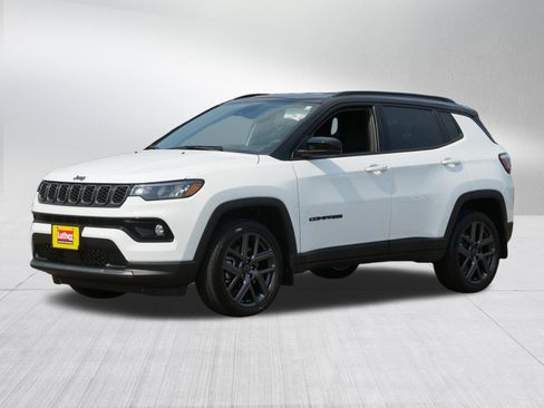 Used 2026 Jeep Compass Limited AWD/4WD image 3