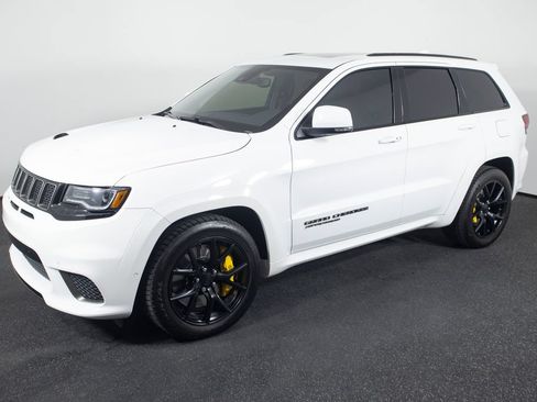 Used 2018 Jeep Grand Cherokee Trackhawk w/ Trailer Tow Group IV AWD/4WD image 4