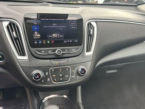 Used 2023 Chevrolet Malibu LT image 11