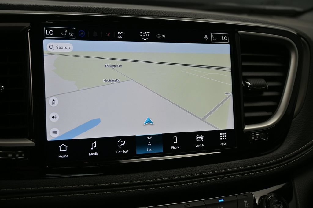 New 2027 Chrysler Pacifica Select w/ Family Tech Group FWD image 23