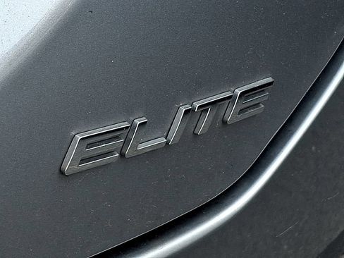Used 2025 Honda Pilot Elite image 34