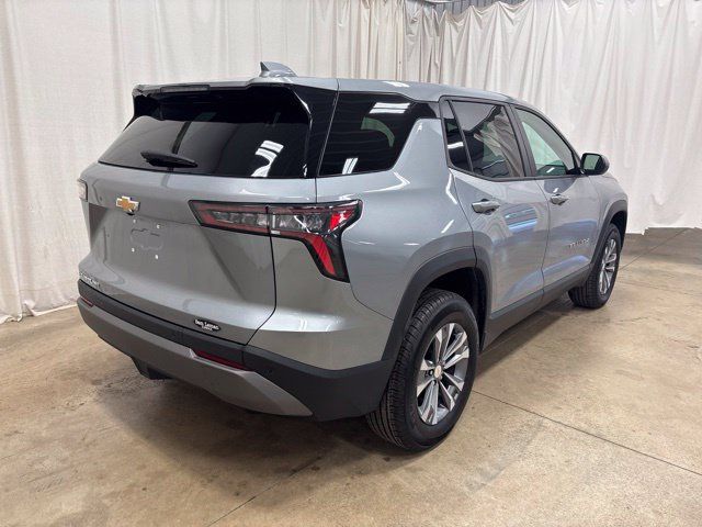Used 2026 Chevrolet Equinox LT AWD/4WD image 11