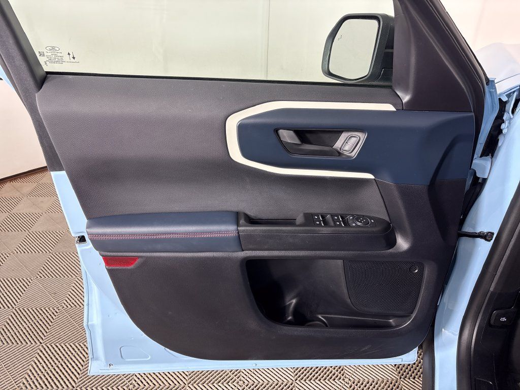 Certified 2023 Ford Bronco Sport Heritage w/ Heritage Convenience Package AWD/4WD image 17