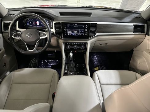 Certified 2022 Volkswagen Atlas SE w/ Panoramic Sunroof Package image 26