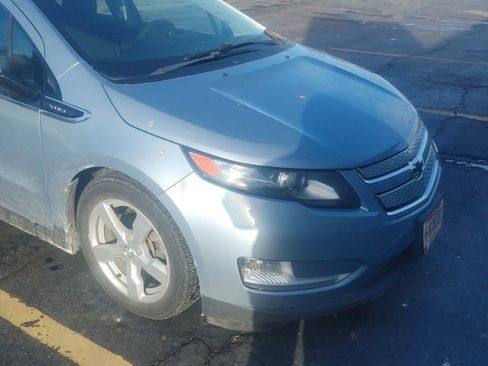 Used 2014 Chevrolet Volt Base w/ Enhanced Safety Package 1 image 2
