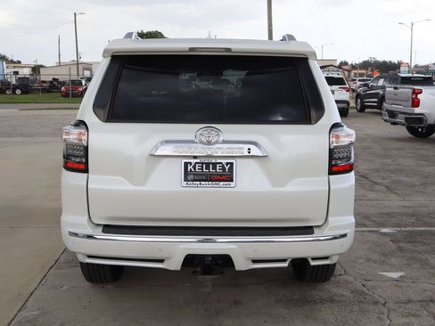 Used 2021 Toyota 4Runner Limited AWD/4WD image 8