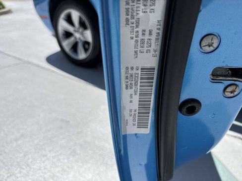 Used 2019 Dodge Challenger SXT RWD image 59