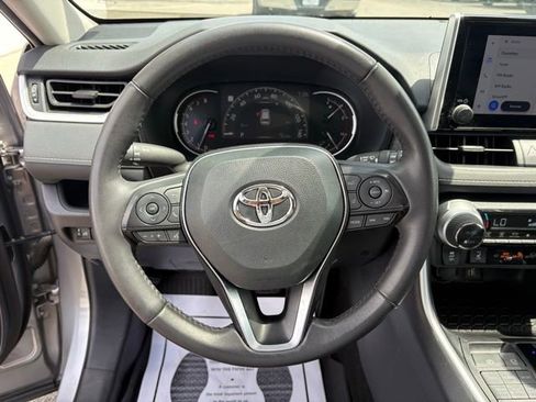 Used 2025 Toyota RAV4 XLE w/ Convenience Package AWD/4WD image 16