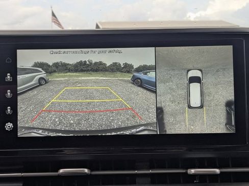 Certified 2022 Kia Carnival SX FWD image 28