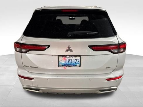 Used 2022 Mitsubishi Outlander SEL image 6