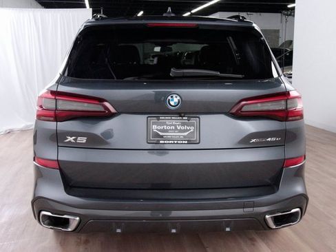 Used 2022 BMW X5 xDrive45e image 4