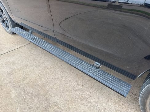 Used 2024 Ford Expedition Max Limited image 12