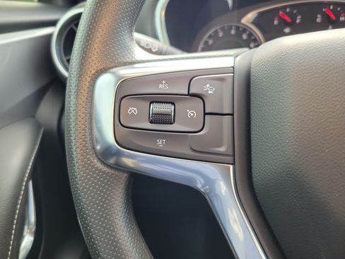 Used 2024 Chevrolet Blazer LT w/ Convenience Package FWD image 19