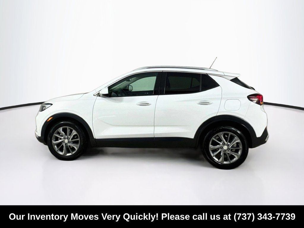 Used 2021 Buick Encore GX Essence w/ Experience Buick Package FWD image 4