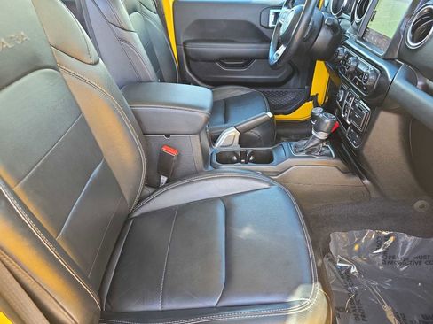 Used 2021 Jeep Wrangler Unlimited Sahara image 18