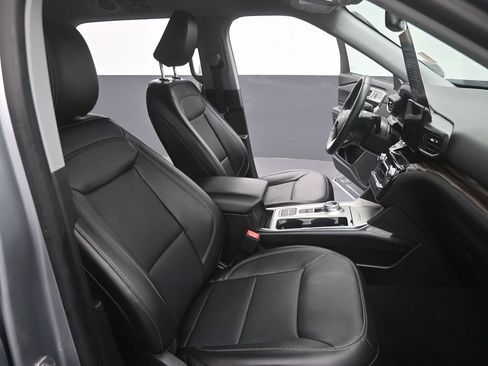 Used 2024 Ford Explorer Limited image 27