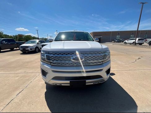 Used 2019 Ford Expedition Max Platinum AWD/4WD image 2