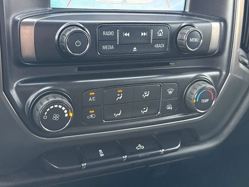 Used 2018 Chevrolet Silverado 1500 LT AWD/4WD image 20