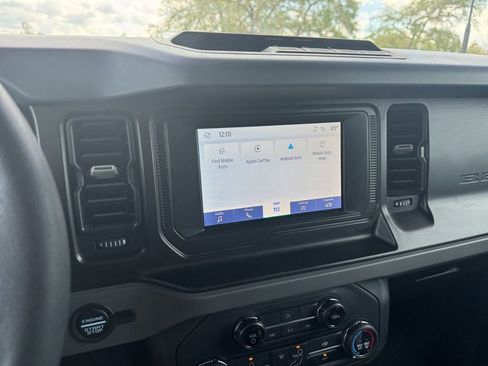 Used 2022 Ford Bronco 2-Door w/ Sasquatch Package AWD/4WD image 32