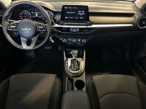 Used 2022 Kia Forte LXS FWD image 15