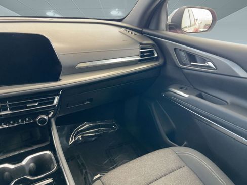 Used 2024 Chevrolet Traverse LT w/ LPO, Floor Liner Package image 35