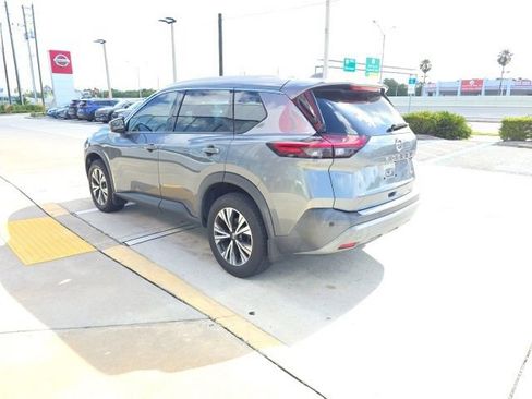 Used 2021 Nissan Rogue SV w/ Premium Package FWD image 6