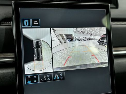 New 2026 GMC Terrain Denali w/ LPO, Black Badging Package image 15