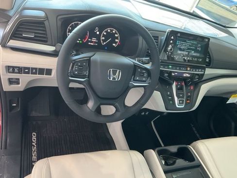 New 2026 Honda Odyssey EX-L image 8
