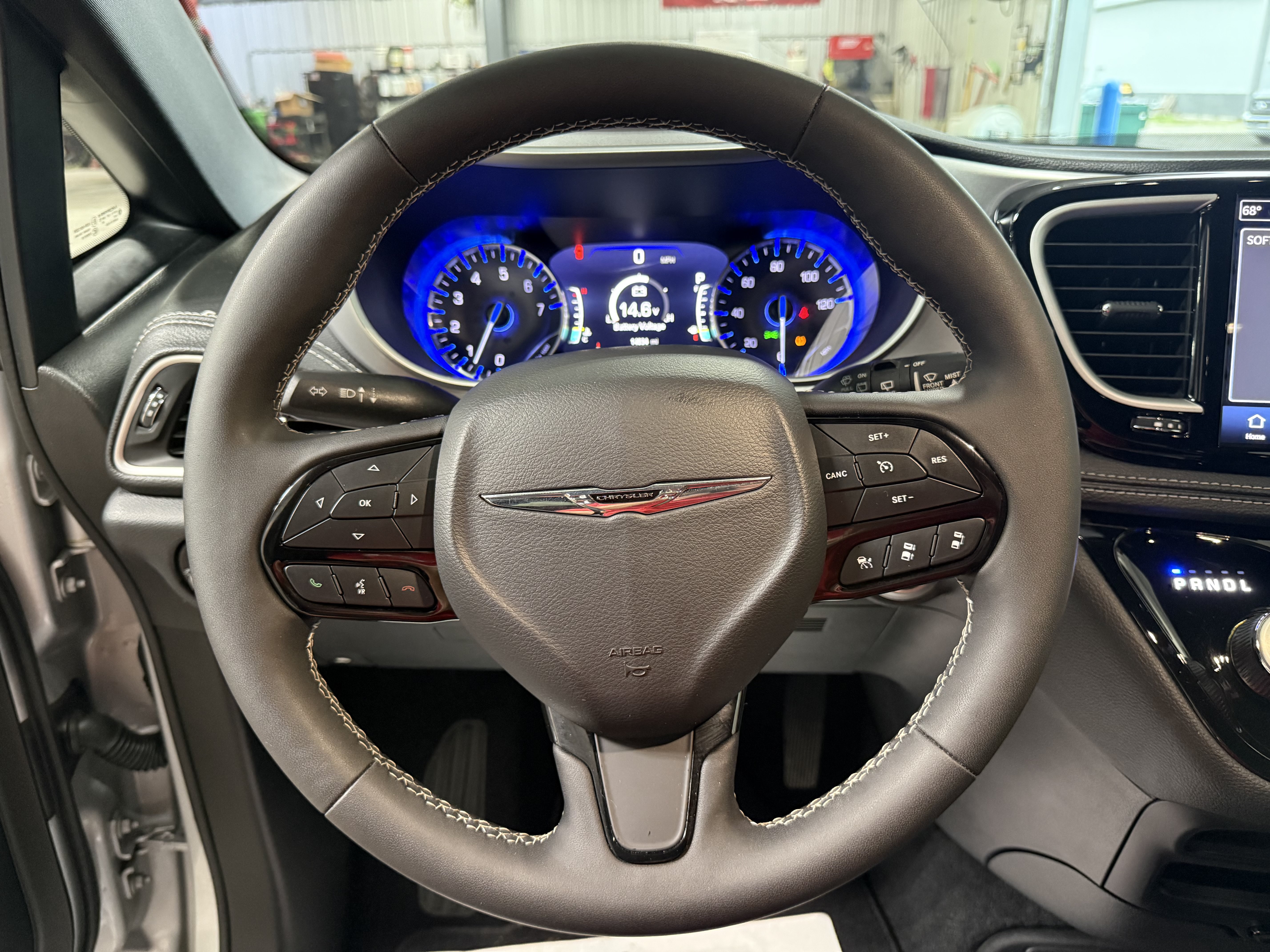 Used 2024 Chrysler Pacifica Touring-L w/ S Appearance Package FWD image 18