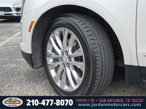 Used 2018 Cadillac XT5 Platinum image 33