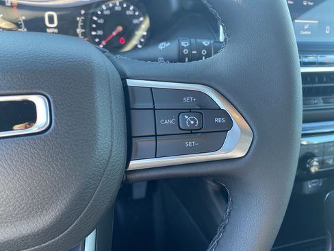 New 2026 Jeep Compass Latitude AWD/4WD image 12