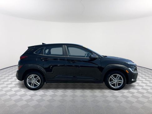 Used 2022 Hyundai Kona SE w/ Cargo Package FWD image 4