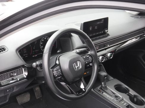 Used 2023 Honda Civic EX image 12