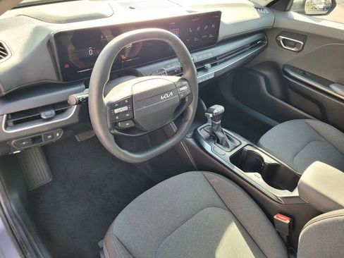 Used 2025 Kia K4 FWD image 7