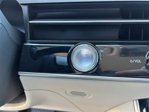 New 2026 Genesis GV70 2.5T image 31