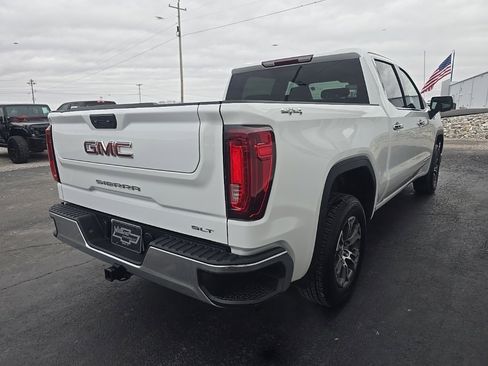 Used 2025 GMC Sierra 1500 SLT image 9