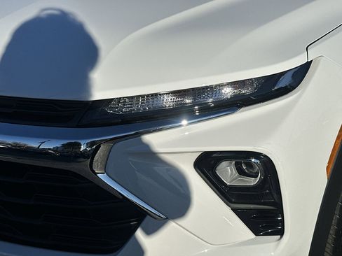 Certified 2025 Chevrolet TrailBlazer LS image 11