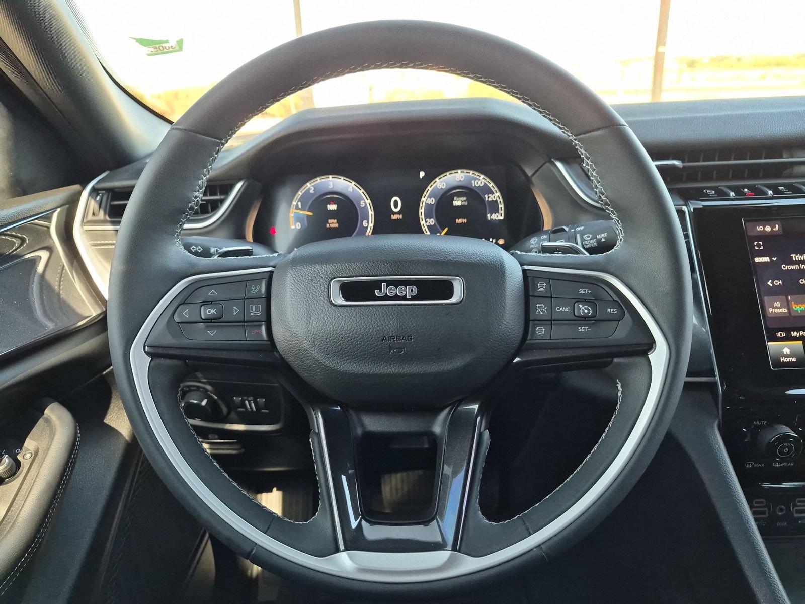 Used 2023 Jeep Grand Cherokee Altitude AWD/4WD image 14