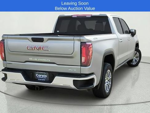 Used 2025 GMC Sierra 1500 SLT AWD/4WD image 5
