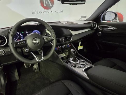 New 2025 Alfa Romeo Giulia image 13