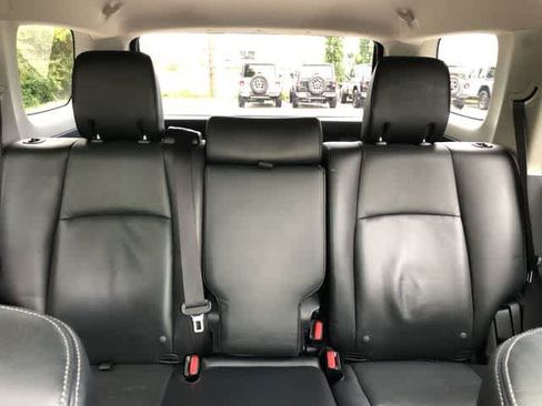 Used 2020 Toyota 4Runner Limited AWD/4WD image 15