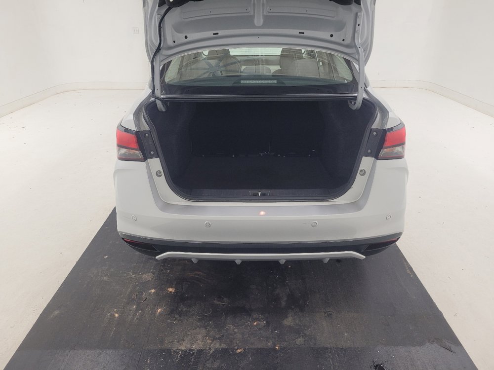 Used 2021 Nissan Versa SV FWD image 29