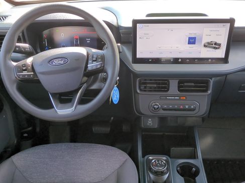 Used 2025 Ford Maverick XL w/ Equipment Group 101A image 26