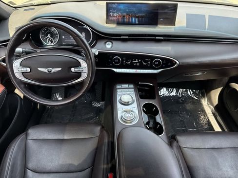 Used 2022 Genesis GV70 2.5T w/ Advanced Package image 9