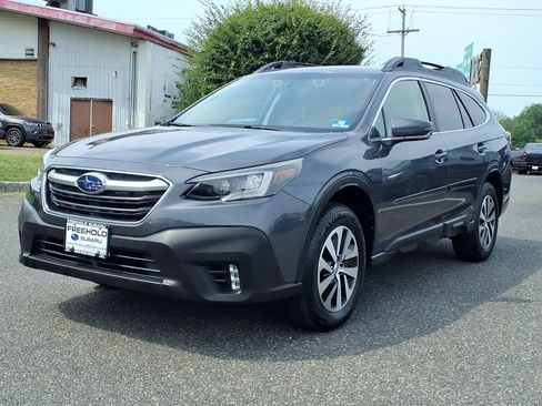 Used 2021 Subaru Outback Premium AWD/4WD image 3
