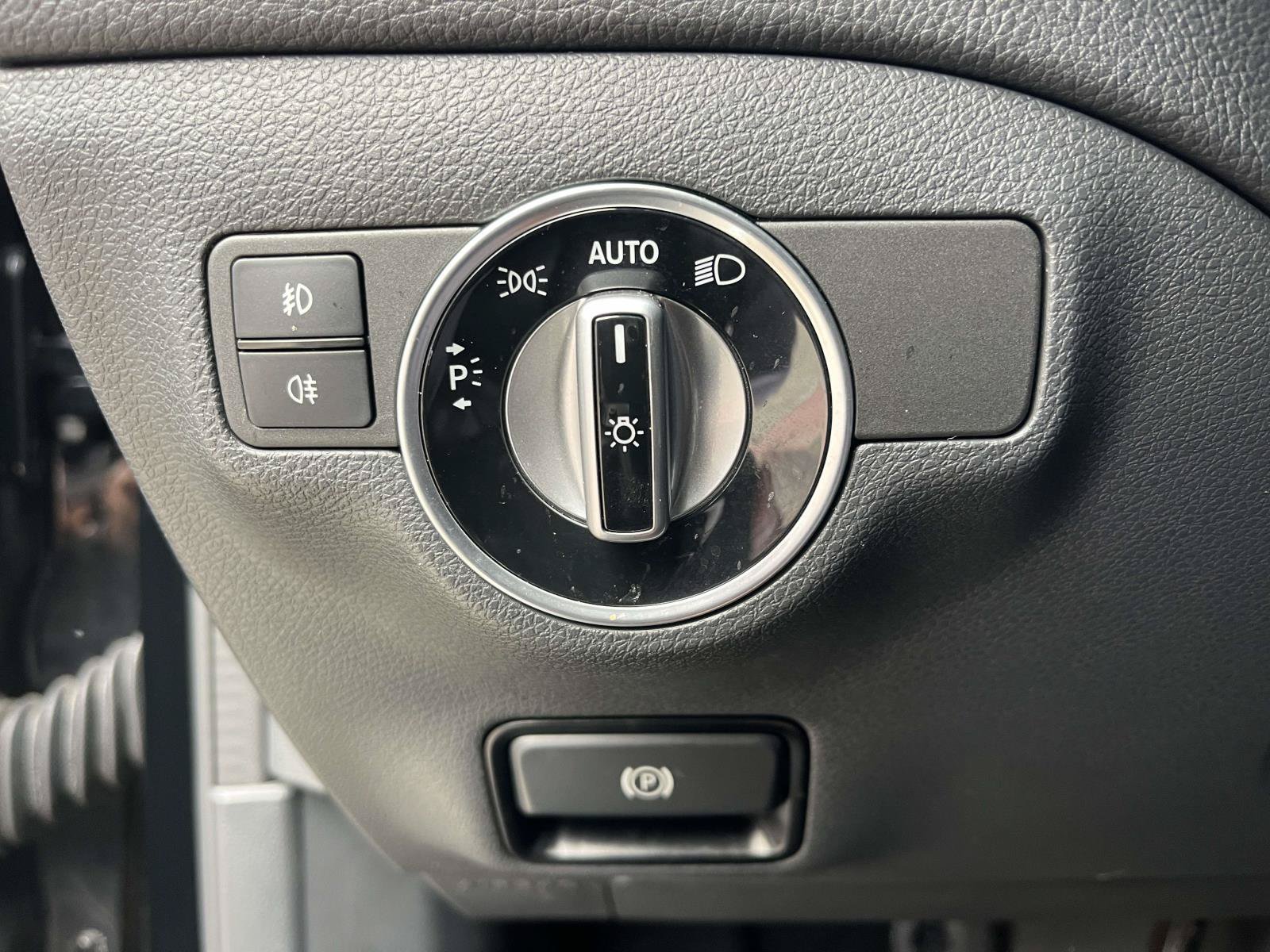 Used 2019 Mercedes-Benz GLA 250 4MATIC image 29