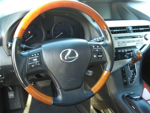 Used 2010 Lexus RX 450h AWD image 11