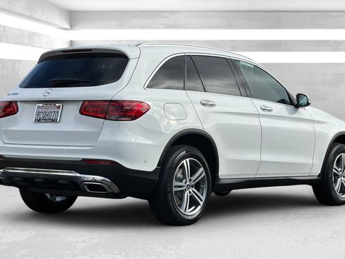Certified 2022 Mercedes-Benz GLC 300 w/ Premium Package Lite image 4