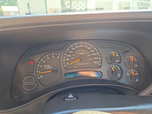 Used 2006 Chevrolet Silverado 1500 W/T RWD image 24